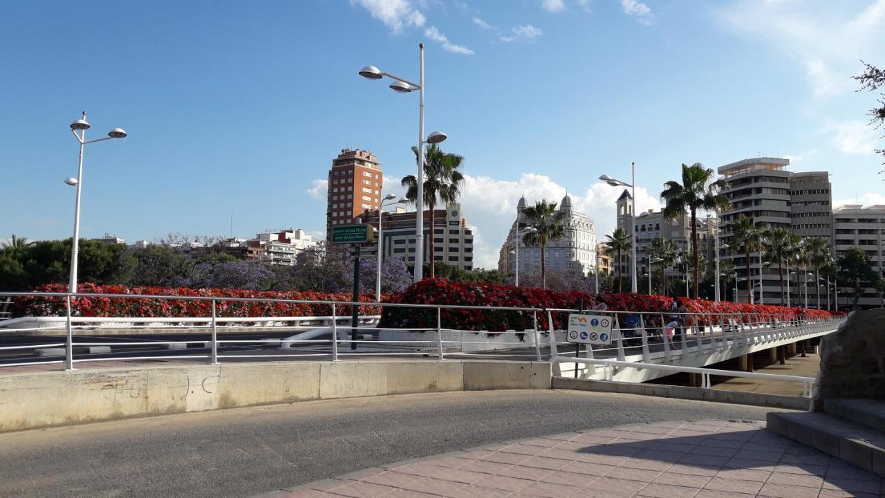 ולנסיה Angel Guimera Rooms & Breakfast מראה חיצוני תמונה